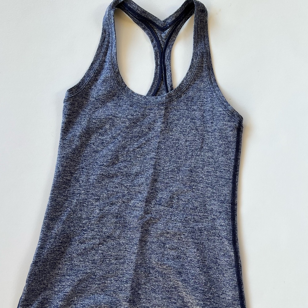 Lululemon Racerback Tank SZ 4 Blue